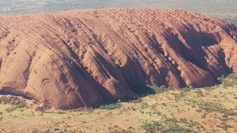Uluru & Kata Tjuta Grand View Helicopter Flight - VIC Tourism 4