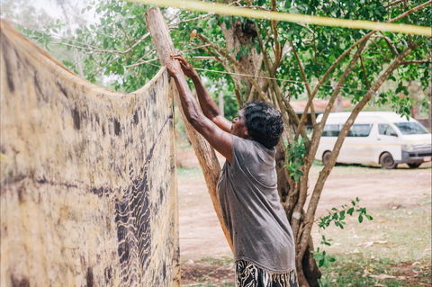 Anindilyakwa Arts, Groote Eylandt - VIC Tourism 1