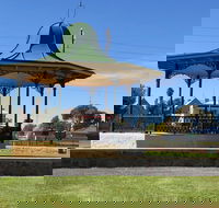 Davies Square Wallaroo - VIC Tourism