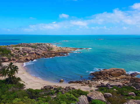 Horseshoe Bay - Bowen - VIC Tourism 2