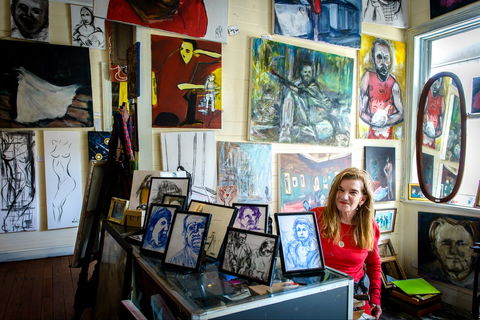 Brush Off Art - VIC Tourism 0