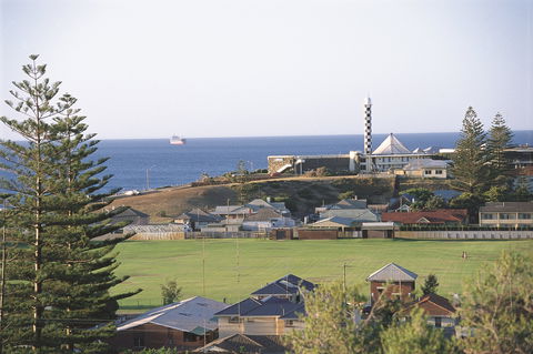 Bunbury Lighthouse - VIC Tourism 0