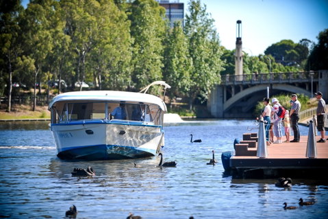 Torrens River Sightseeing Cruise On The Popeye - VIC Tourism 1