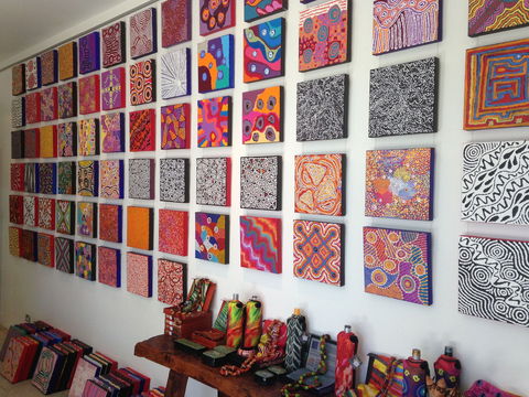 Bouddi Gallery - Contemporary Aboriginal Lifestyle Art - VIC Tourism 1