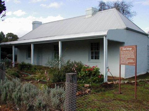 Elverd Cottage - VIC Tourism 0