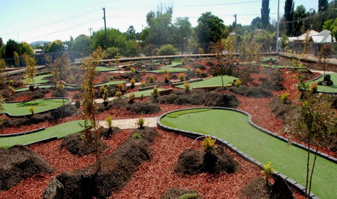 Orange Mini Golf - VIC Tourism 0