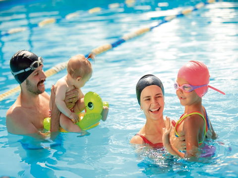 Wellington Aquatic Leisure Centre - Closed During Winter - VIC Tourism 0