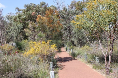 Wireless Hill Park - VIC Tourism 1