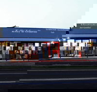 Kelly  Gemelli - Art and Design - VIC Tourism