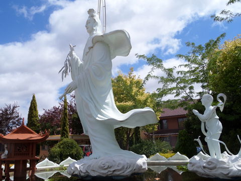 Sakyamuni Buddhist Centre/Van Hanh Monastery - VIC Tourism 0
