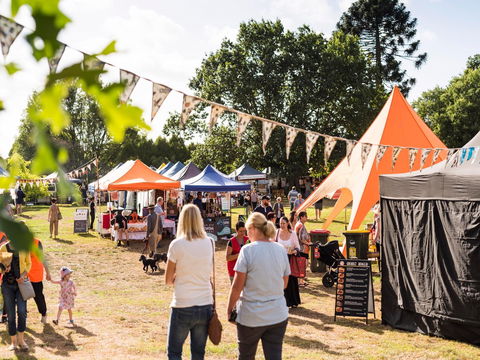 Warragul Farmers Market - VIC Tourism 0
