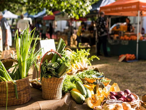 Warragul Farmers Market - VIC Tourism 1