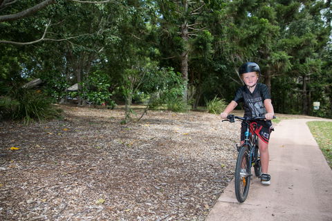 Carole Green Walkway - John Oxley Reserve - VIC Tourism 1