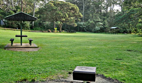Cottonwood Glen Picnic Area - VIC Tourism 0