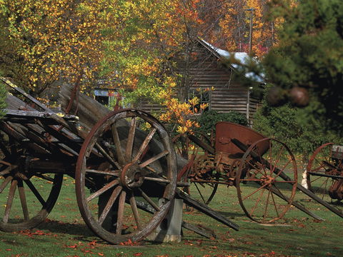Derwent Valley And Central Highlands - VIC Tourism 2