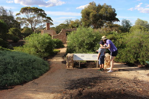 Loxton Community Conservation & Heritage Park - VIC Tourism 0