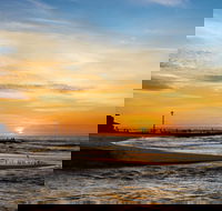 Narrabeen Beach - VIC Tourism