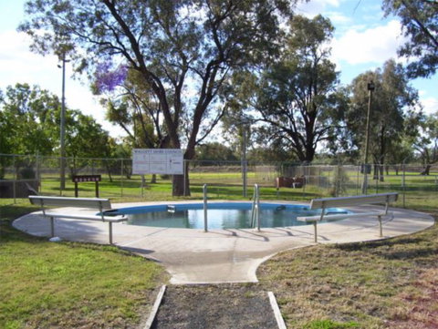 Walgett Artesian Bore Baths - VIC Tourism 1