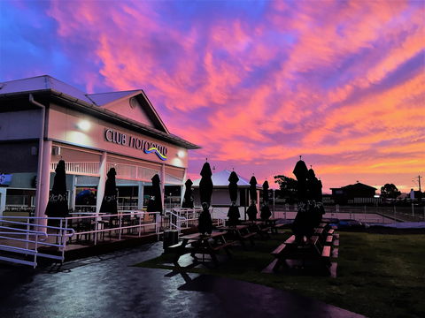 Club Narooma - VIC Tourism 0