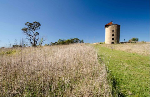 Migrant Heritage Walk - VIC Tourism 0