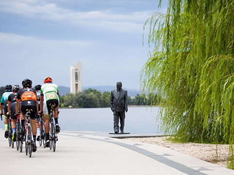 R G Menzies Walk - VIC Tourism 0