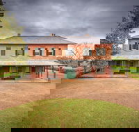 Rouse Hill Estate - VIC Tourism