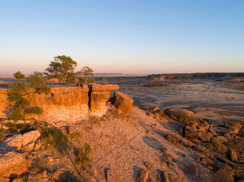 Winton - VIC Tourism 0