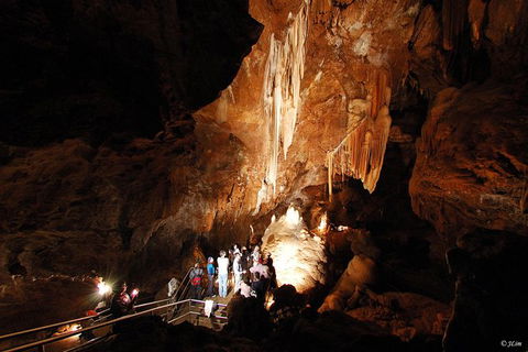Jenolan Caves: Temple Of Baal Cave Tour - VIC Tourism 1