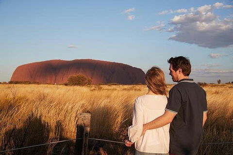 Sunset Australian Barbecue Dinner In Uluru - VIC Tourism 3