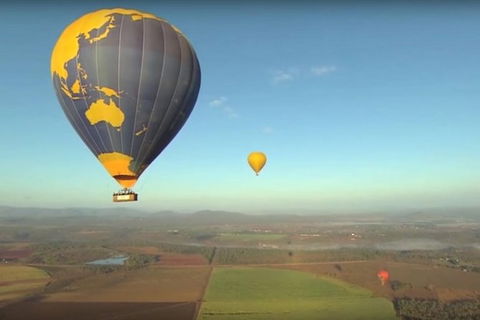 Hot Air Ballooning Tour From Cairns - VIC Tourism 3
