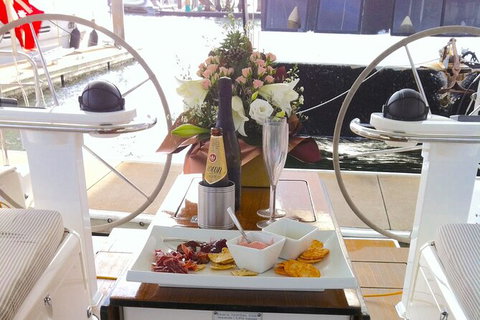 Sailing Curlew Escape On Moreton Bay - VIC Tourism 1