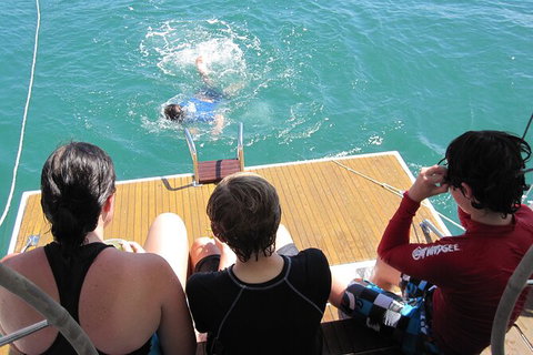 Sailing Curlew Escape On Moreton Bay - VIC Tourism 12