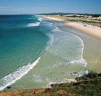 Full-Day Moreton Island 4x4 Sightseeing Tour - VIC Tourism
