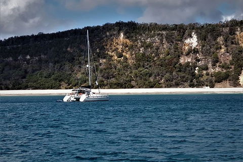 Bareboat Hire - Cattitude 7 Nights - VIC Tourism 0