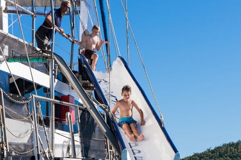 Day Sail The Whitsunday Islands On Atlantic Clipper From Airlie Beach - VIC Tourism 7
