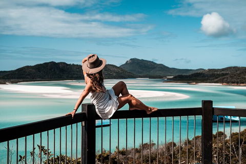 Day Sail The Whitsunday Islands On Atlantic Clipper From Airlie Beach - VIC Tourism 10