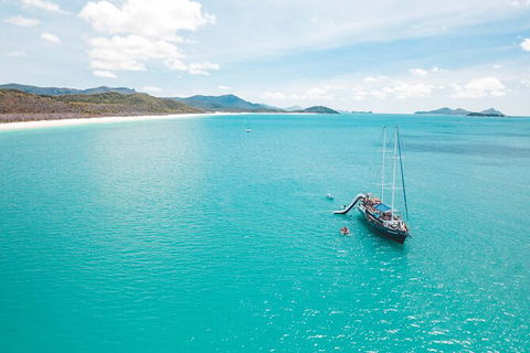 Day Sail The Whitsunday Islands On Atlantic Clipper From Airlie Beach - VIC Tourism 4