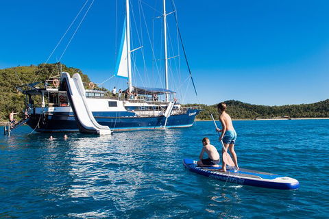 Day Sail The Whitsunday Islands On Atlantic Clipper From Airlie Beach - VIC Tourism 9