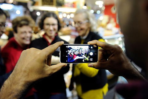 Adelaide Central Market Tour, Picnic, Bikes And City Sights - VIC Tourism 4