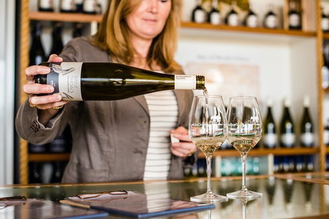 Heritage, Wine & Gin Tours - VIC Tourism 5