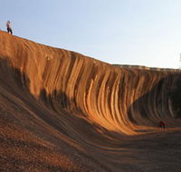 Wave Rock - VIC Tourism