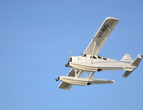 Cairns Seaplanes - VIC Tourism 4