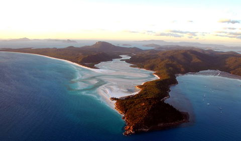 Tigermoth Adventures Whitsunday - VIC Tourism 4