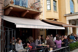 Dogs Bar - VIC Tourism 0
