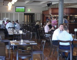 Hotel Orient - VIC Tourism 3