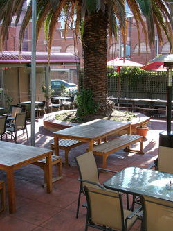 Peacock Inn Hotel - VIC Tourism 2