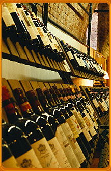 Steeds Club Grill & Bar - VIC Tourism 3