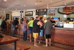 Humpty Doo Hotel - VIC Tourism 3