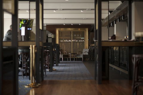 The Royal On The Waterfront - VIC Tourism 1
