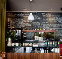 A Bite to Eat a Drink as Well - VIC Tourism